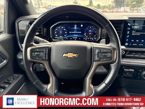 Used 2023 Chevrolet Silverado 1500 High Country w/ Technology Package image 27