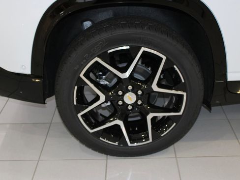 New 2026 Chevrolet Traverse High Country w/ LPO, Floor Liner Package image 47