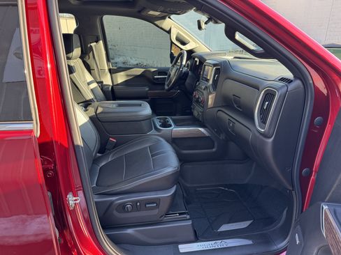 Used 2021 Chevrolet Silverado 2500 High Country image 29