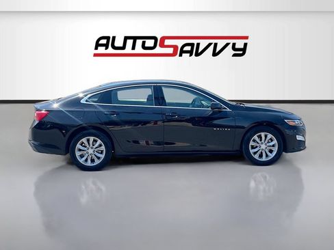 Used 2025 Chevrolet Malibu LT FWD image 8