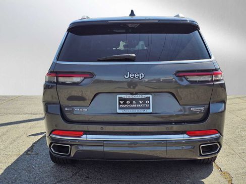 Used 2022 Jeep Grand Cherokee L Summit w/ Advanced Protech Group IV AWD/4WD image 4