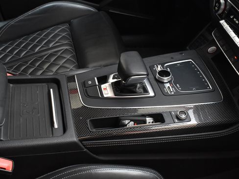 Used 2020 Audi SQ5 Premium Plus w/ Premium Plus Package image 27