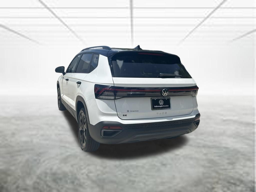 New 2026 Volkswagen Taos SE FWD image 4