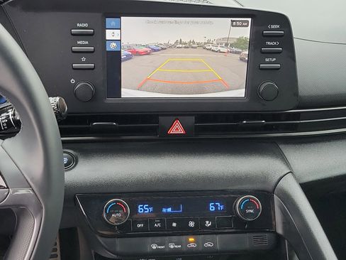 Certified 2025 Hyundai Elantra Sport w/ Cargo Package image 12