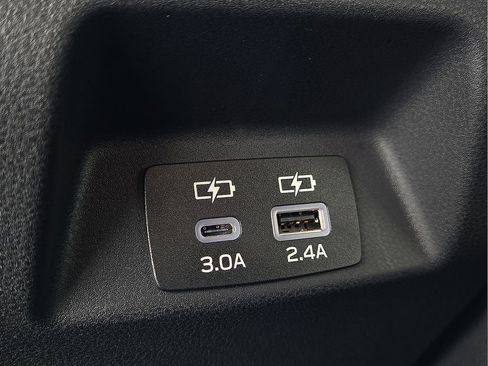 Certified 2025 Subaru Crosstrek 2.5i Limited w/ Popular Package #3A image 11