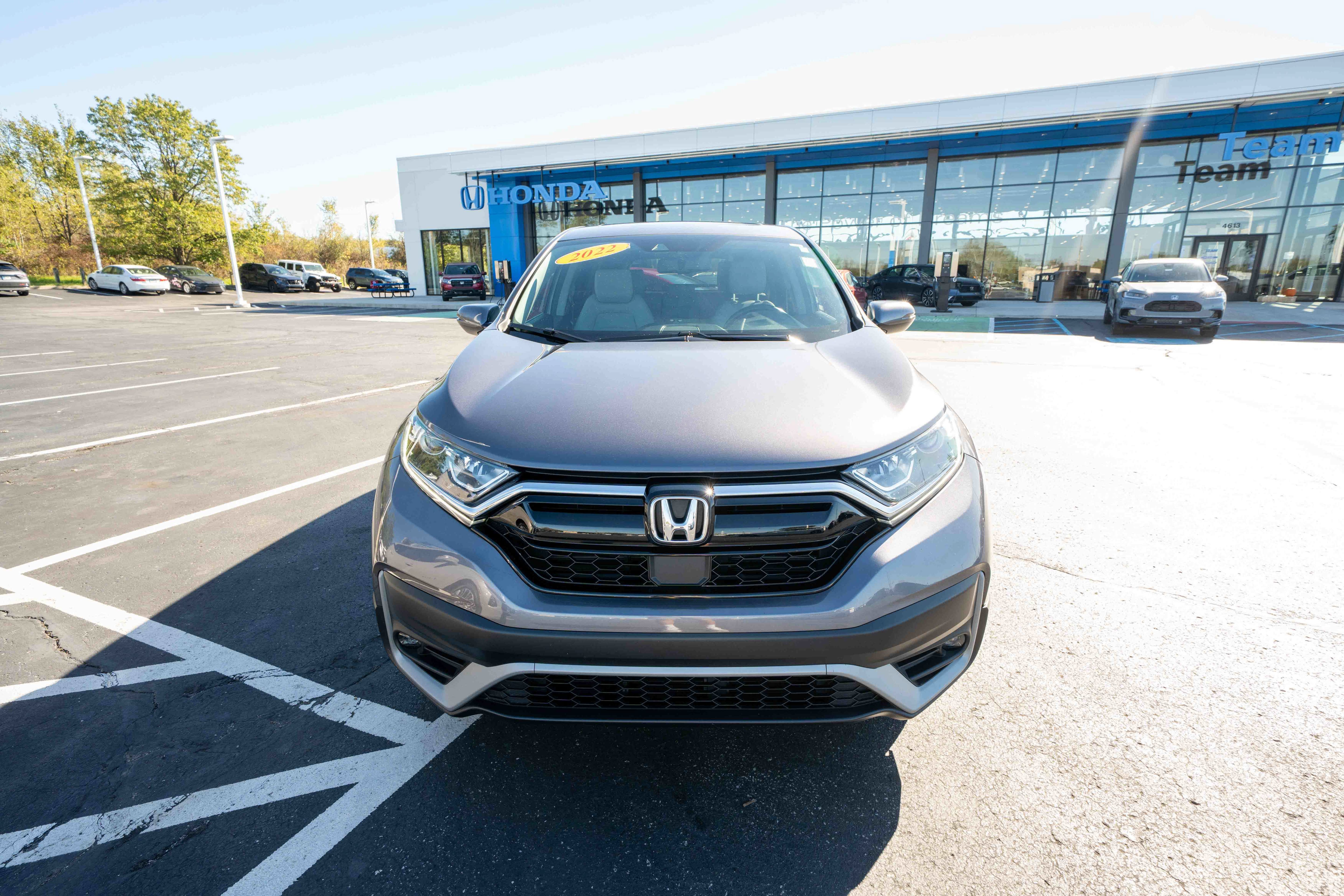 Used 2022 Honda CR-V EX-L image 2