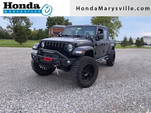 Used 2023 Jeep Gladiator Sport w/ Trailer Tow Package AWD/4WD image 1