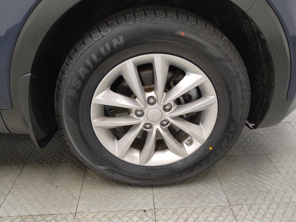 Used 2018 Kia Sorento FWD image 31