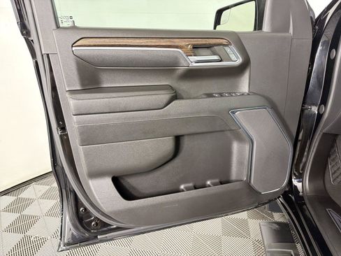 Used 2024 GMC Sierra 1500 Elevation AWD/4WD image 8