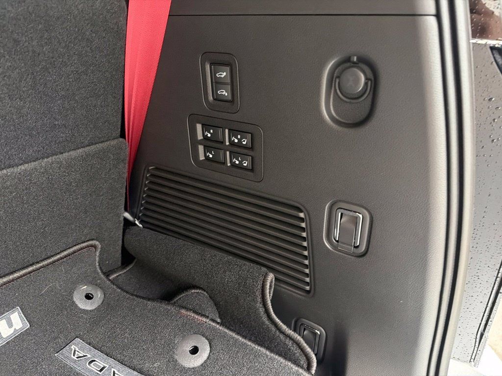 Used 2026 Nissan Armada NISMO AWD/4WD image 47