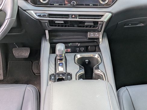 Used 2025 Lexus RX 350 Premium w/ Convenience Package FWD image 21