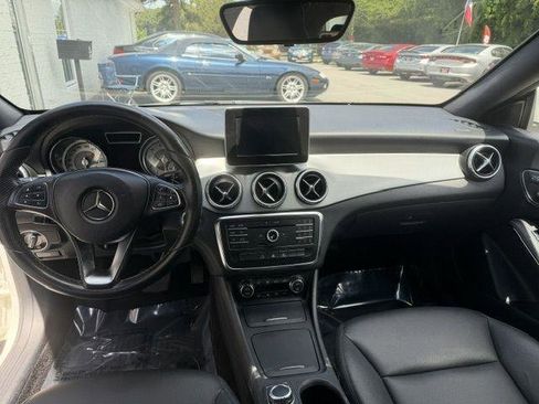 Used 2015 Mercedes-Benz CLA 250 image 16