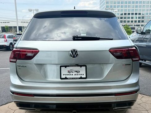 Used 2020 Volkswagen Tiguan SE R-Line AWD/4WD image 6
