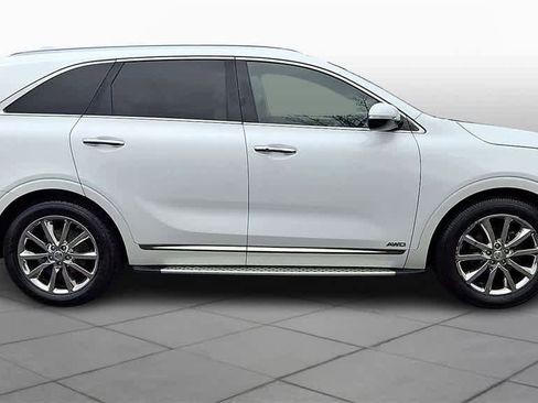 Used 2016 Kia Sorento SX image 9