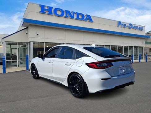 Used 2023 Honda Civic Sport image 7