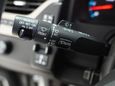 Used 2020 GMC Yukon Denali w/ Denali Ultimate Package RWD image 10