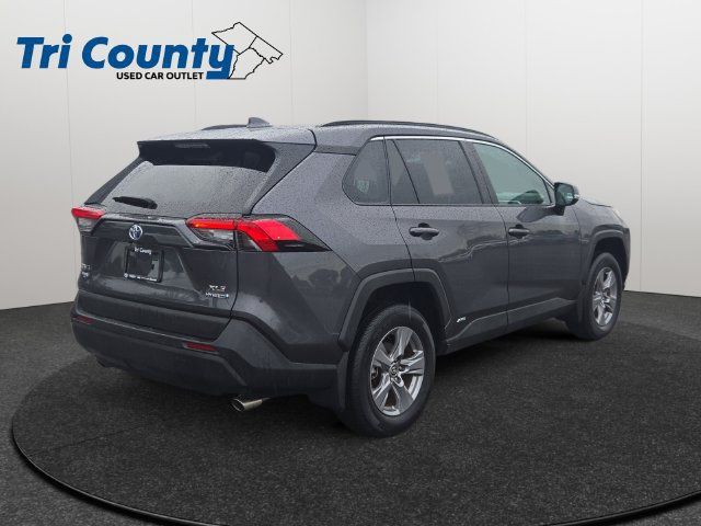 Certified 2023 Toyota RAV4 XLE w/ Convenience Package AWD/4WD image 7