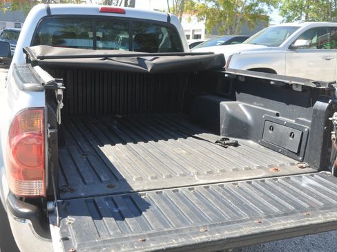 Used 2008 Toyota Tacoma PreRunner image 17