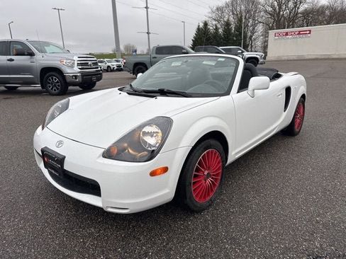 Used 2002 Toyota MR2 image 5