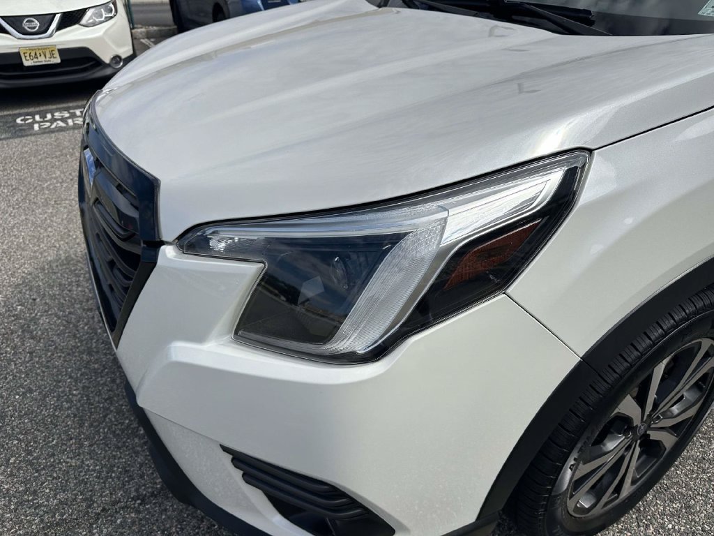 Certified 2022 Subaru Forester Limited AWD/4WD image 7