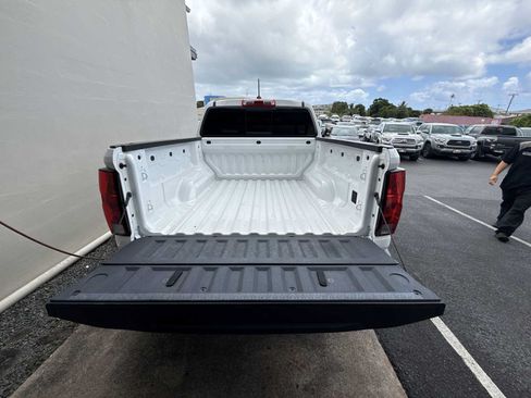 Used 2023 Chevrolet Colorado LT w/ LT Convenience Package II RWD image 23
