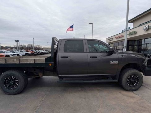 Used 2018 RAM 3500 Tradesman image 2