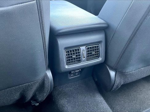 Used 2025 Toyota Camry SE FWD image 24