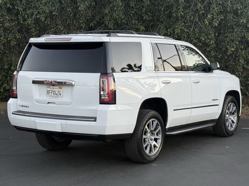 Used 2017 GMC Yukon Denali image 8