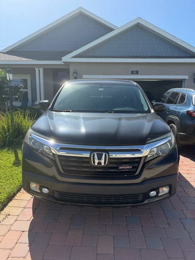 Used 2018 Honda Ridgeline Sport image 2