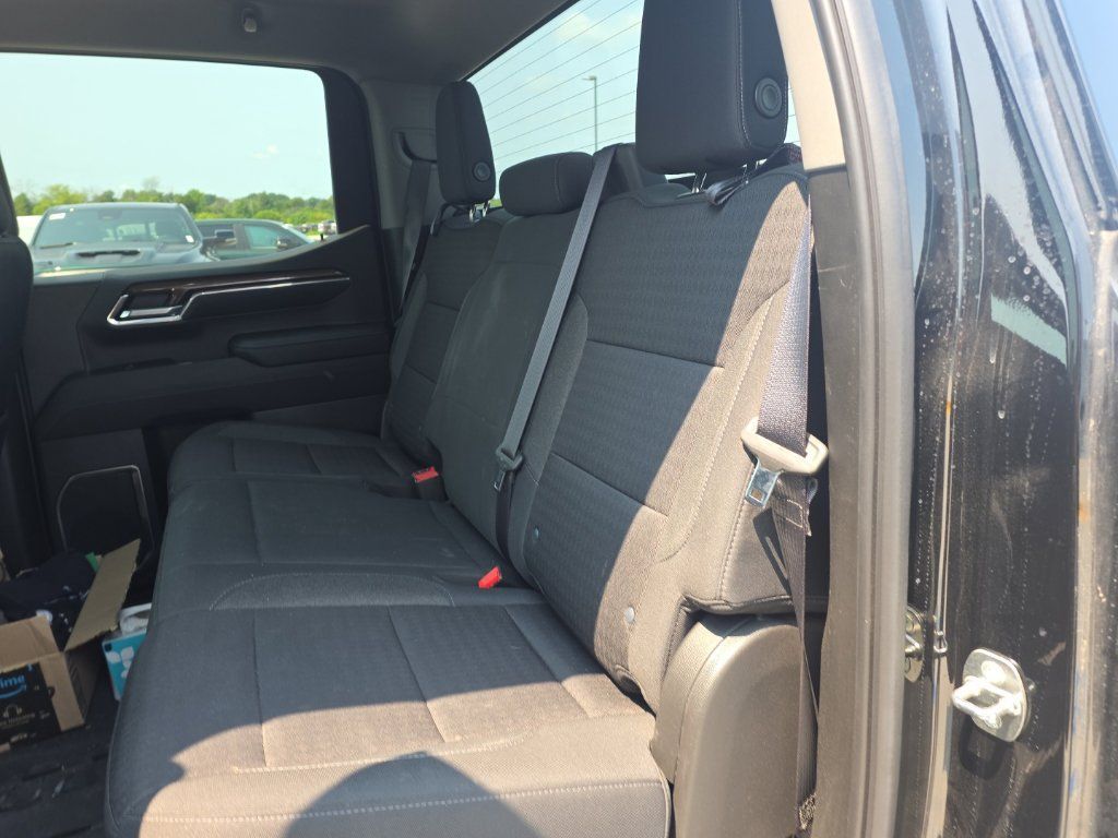 Used 2022 Chevrolet Silverado 1500 LT Trail Boss AWD/4WD image 12