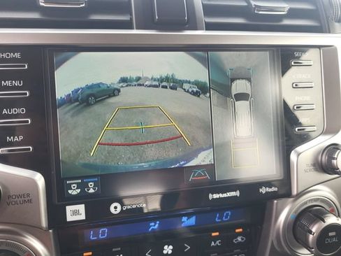 Used 2022 Toyota 4Runner Limited AWD/4WD image 18
