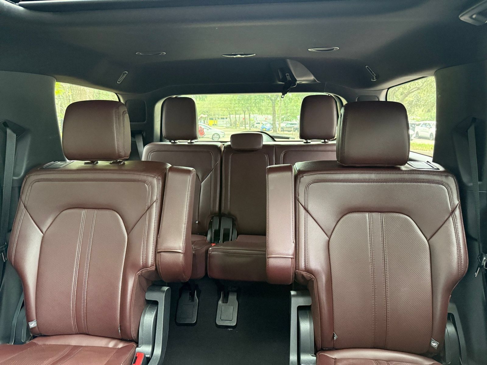 Used 2024 Ford Expedition Limited RWD image 39