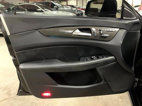 Used 2012 Mercedes-Benz CLS 63 AMG image 20