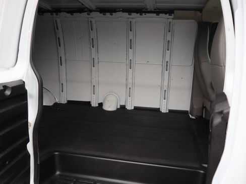 Used 2019 Chevrolet Express 3500 Extended w/ Driver Convenience Package RWD image 6