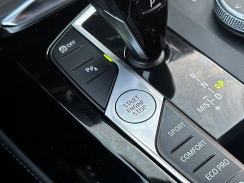 Used 2024 BMW X4 M40i image 21