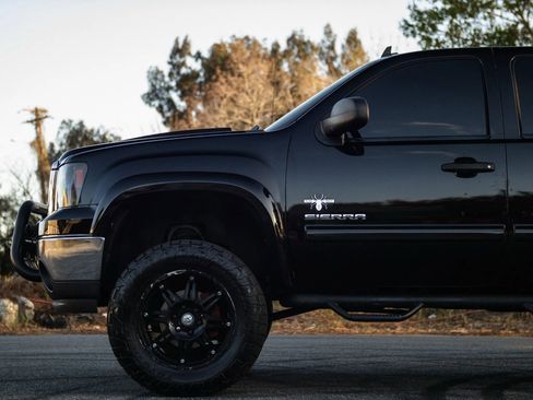 Used 2013 GMC Sierra 1500 SLE w/ Power Tech Package image 21