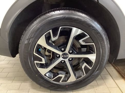 Certified 2024 Kia Sportage EX w/ EX Premium Package image 23