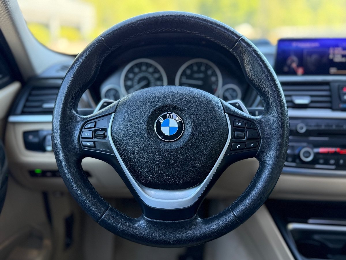 Used 2014 BMW 328i xDrive Wagon AWD/4WD image 23