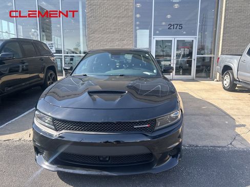 Used 2023 Dodge Charger GT w/ Technology Group RWD image 2