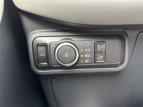 New 2026 Ford Explorer Active image 17