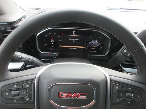 New 2026 GMC Sierra 2500 SLT AWD/4WD image 18