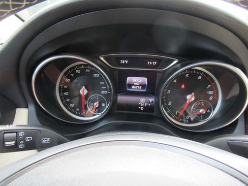 Used 2020 Mercedes-Benz GLA 250 4MATIC image 33