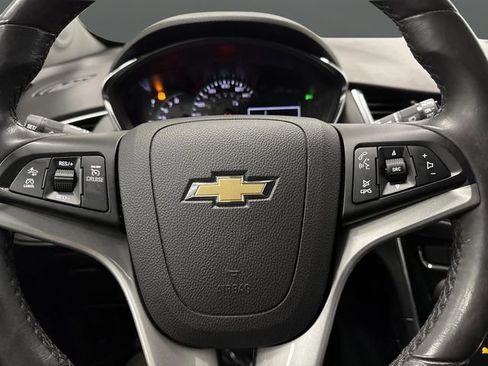 Used 2020 Chevrolet Trax Premier image 16