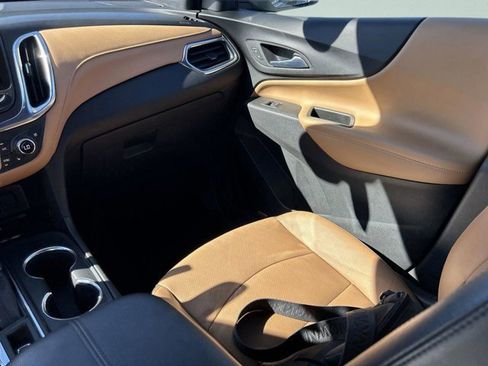 Used 2020 Chevrolet Equinox Premier image 13