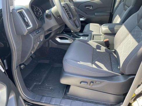 New 2026 Nissan Frontier SV w/ All-Weather Content Package AWD/4WD image 18