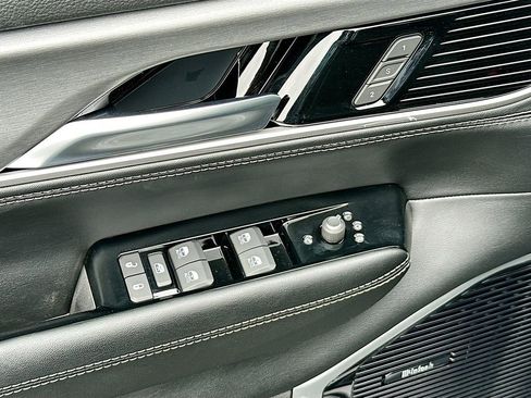 New 2026 Jeep Grand Wagoneer L Limited image 19