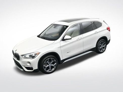 Used 2017 BMW X1 sDrive28i image 24