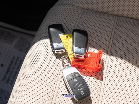 Used 2021 Mercedes-Benz GLS 580 4MATIC image 56