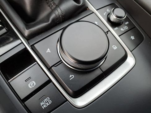 Used 2021 MAZDA MAZDA3 s image 40