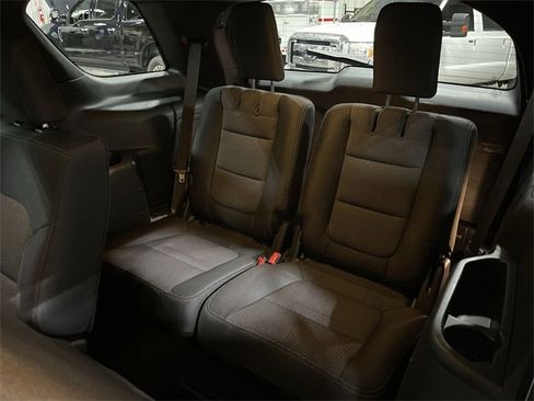 Used 2019 Ford Explorer XLT w/ Class III Trailer Tow Package image 28